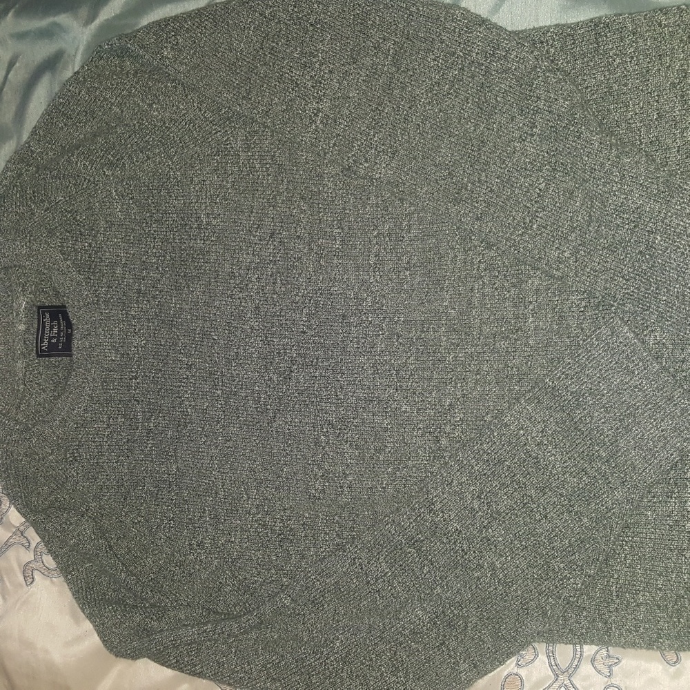Size Med Abercrombie sweater
